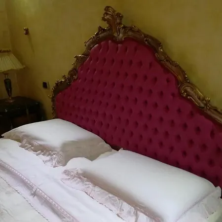Oda ve Kahvaltı Roberta 4*